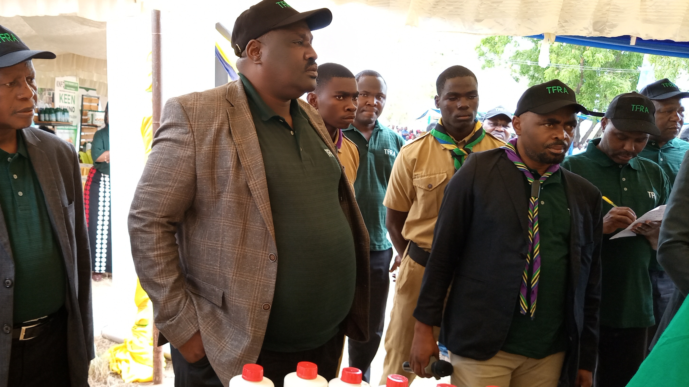 Mgumba aiagiza TFRA kuwasaidia wakulima kupata mbolea kwa mkopo.